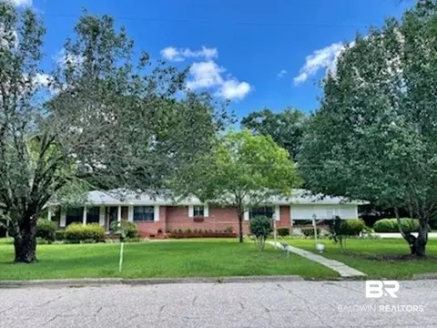 205 E Cypress St, Atmore, AL 36502 photo 1