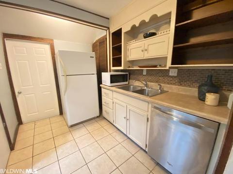 157 Pinehill Dr, Mobile, AL 36606 photo 12