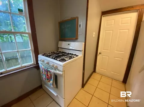 157 Pinehill Dr, Mobile, AL 36606 photo 11