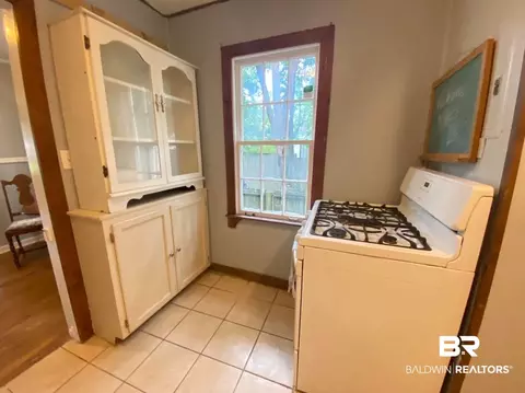 157 Pinehill Dr, Mobile, AL 36606 photo 13