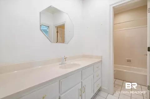 6070 S Riverchase Dr, Mobile, AL 36619 photo 26