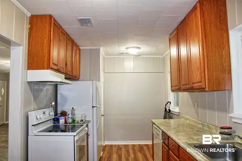 616 E Orange Ave, Foley, AL 36535 photo 5