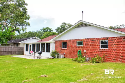 616 E Orange Ave, Foley, AL 36535 photo 3