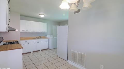 4107 Latimer Ln, Mobile, AL 36609 photo 3