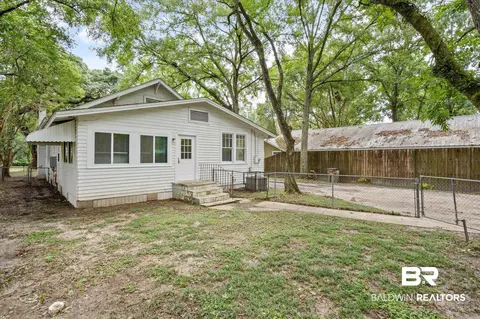 2561 Spring Hill Ave, Mobile, AL 36607 photo 19