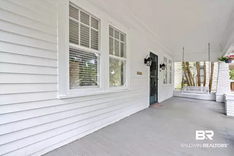 2561 Spring Hill Ave, Mobile, AL 36607 photo 2