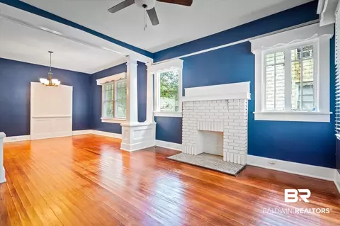 2561 Spring Hill Ave, Mobile, AL 36607 photo 3