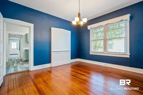 2561 Spring Hill Ave, Mobile, AL 36607 photo 6