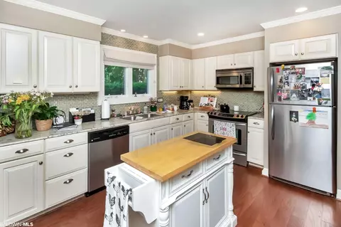 2551 Macaria Dr, Mobile, AL 36607 photo 9
