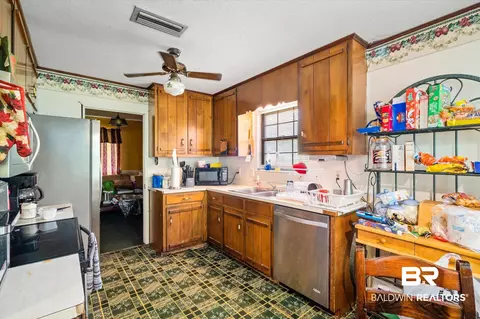 6400 Saint Thomas Ct, Mobile, AL 36618 photo 5