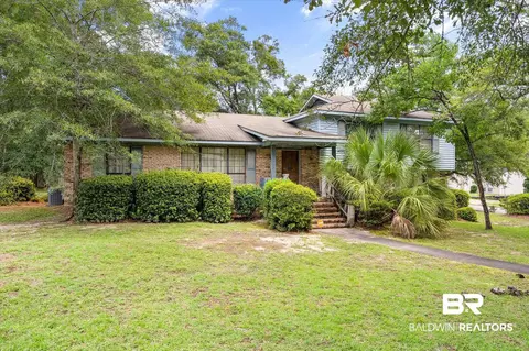 6400 Saint Thomas Ct, Mobile, AL 36618 photo 1