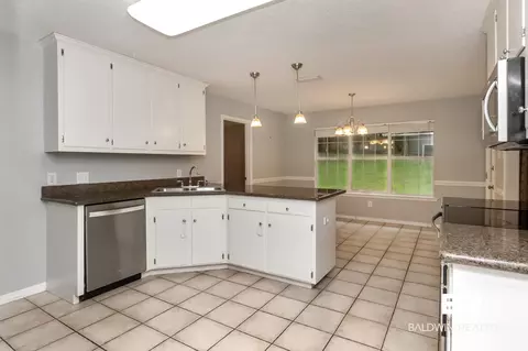 609 Highland Woods Dr, Mobile, AL 36608 photo 7