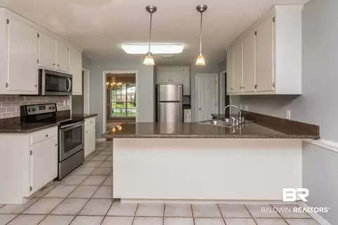 609 Highland Woods Dr, Mobile, AL 36608 photo 10
