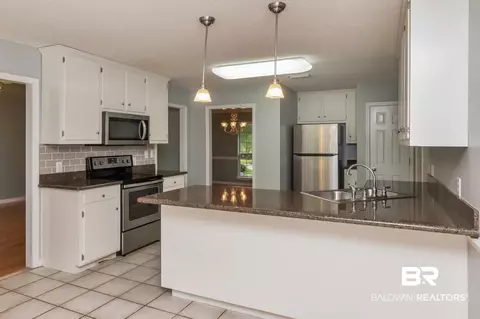 609 Highland Woods Dr, Mobile, AL 36608 photo 11