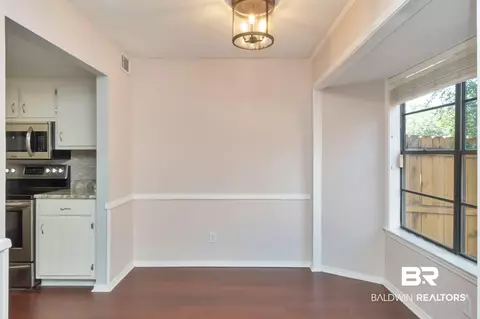 521 W Highland Woods Dr, Mobile, AL 36608 photo 13