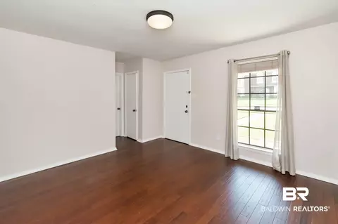 521 W Highland Woods Dr, Mobile, AL 36608 photo 6