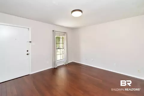 521 W Highland Woods Dr, Mobile, AL 36608 photo 5