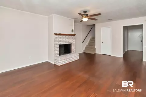 521 W Highland Woods Dr, Mobile, AL 36608 photo 8
