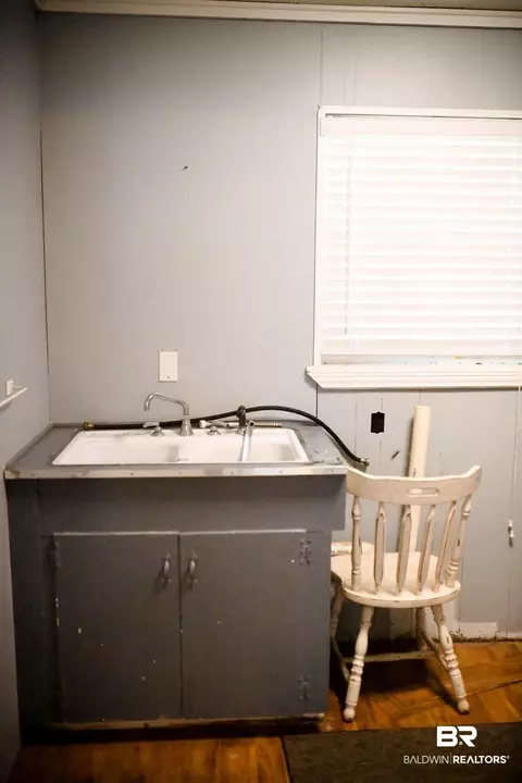 606 E Laurel St, Atmore, AL 36502 photo 32