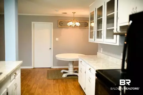606 E Laurel St, Atmore, AL 36502 photo 8