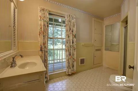 905 Azalea Rd, Mobile, AL 36693 photo 18