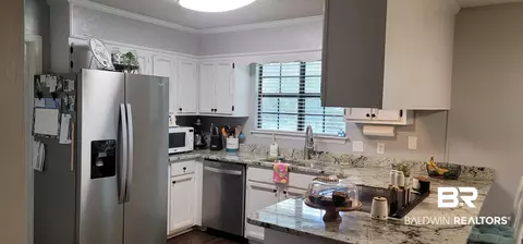 109 Iris Cir, Daphne, AL 36526 photo 2
