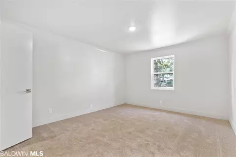 3655 Old Shell Rd #325, Mobile, AL 36608 photo 4