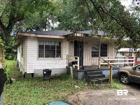 1903 Dickerson St, Prichard, AL 36610
