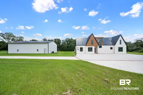 24856 Lazy Ln, Elberta, AL 36530 photo 2