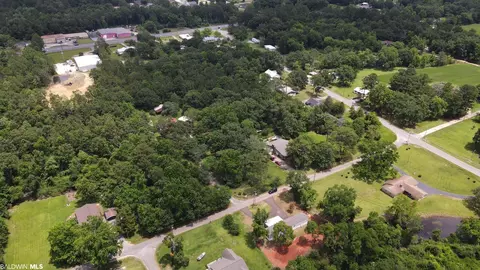 35611 Davison Ln, Stapleton, AL 36578 photo 3