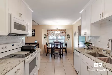1908 Long Meadow Rd, Mobile, AL 36609 photo 17