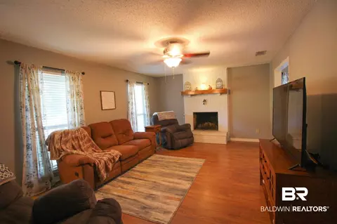 161 Windsor Dr, Daphne, AL 36526 photo 5