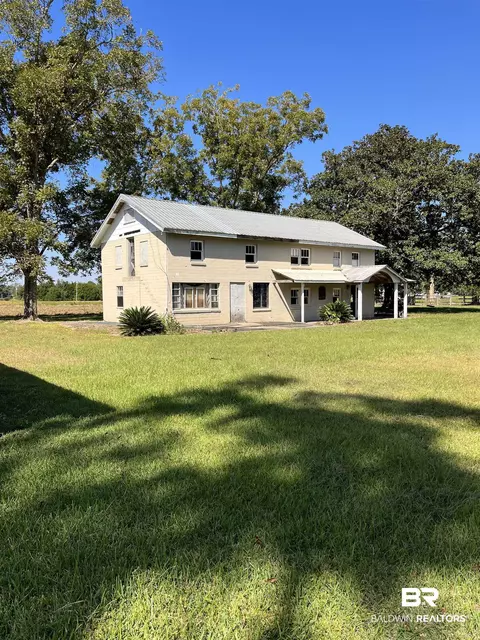 26810 Schoen Rd, Elberta, AL 36530 photo 2