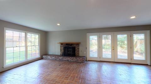 56 Croydon Rd, Mobile, AL 36608 photo 3