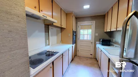 56 Croydon Rd, Mobile, AL 36608 photo 4