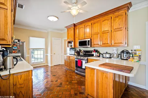 7230 Howells Ferry Rd, Mobile, AL 36618 photo 5