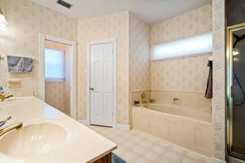 7230 Howells Ferry Rd, Mobile, AL 36618 photo 12