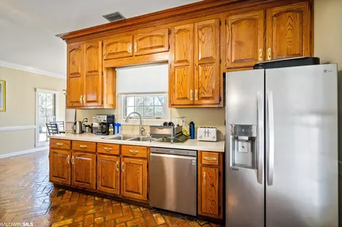 7230 Howells Ferry Rd, Mobile, AL 36618 photo 6