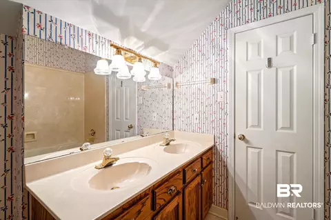 7230 Howells Ferry Rd, Mobile, AL 36618 photo 16