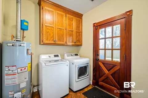 7230 Howells Ferry Rd, Mobile, AL 36618 photo 18