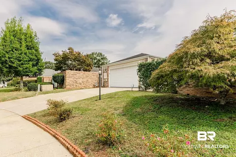27 Hedgestone Ct, Mobile, AL 36608 photo 2
