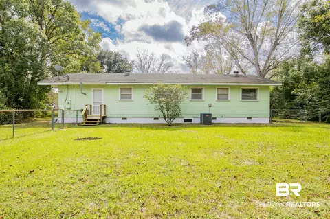 601 E Myrtle Ave, Foley, AL 36535 photo 4