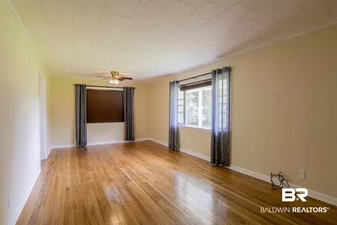 601 E Myrtle Ave, Foley, AL 36535 photo 8