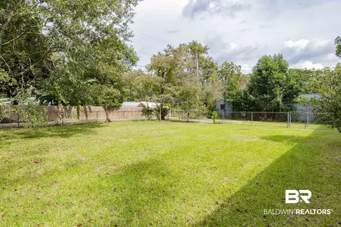 601 E Myrtle Ave, Foley, AL 36535 photo 5