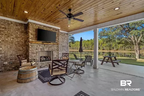 10777 Ski Chaste Ln, Axis, AL 36505 photo 4