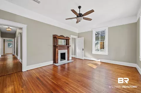 122 Macy Pl, Mobile, AL 36604 photo 3