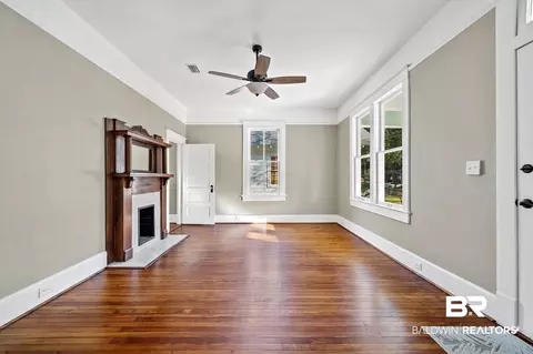 122 Macy Pl, Mobile, AL 36604 photo 4