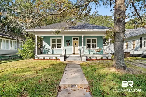 122 Macy Pl, Mobile, AL 36604 photo 1