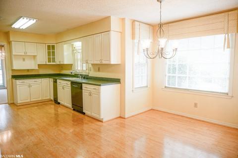 1282 Spring Valley Dr, Mobile, AL 36693 photo 6