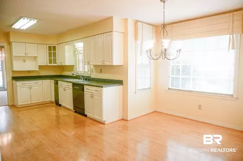 1282 Spring Valley Dr, Mobile, AL 36693 photo 6